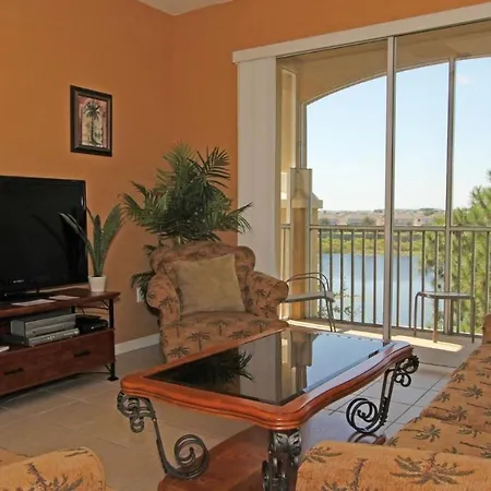 Villa 7660 Comrow #303
